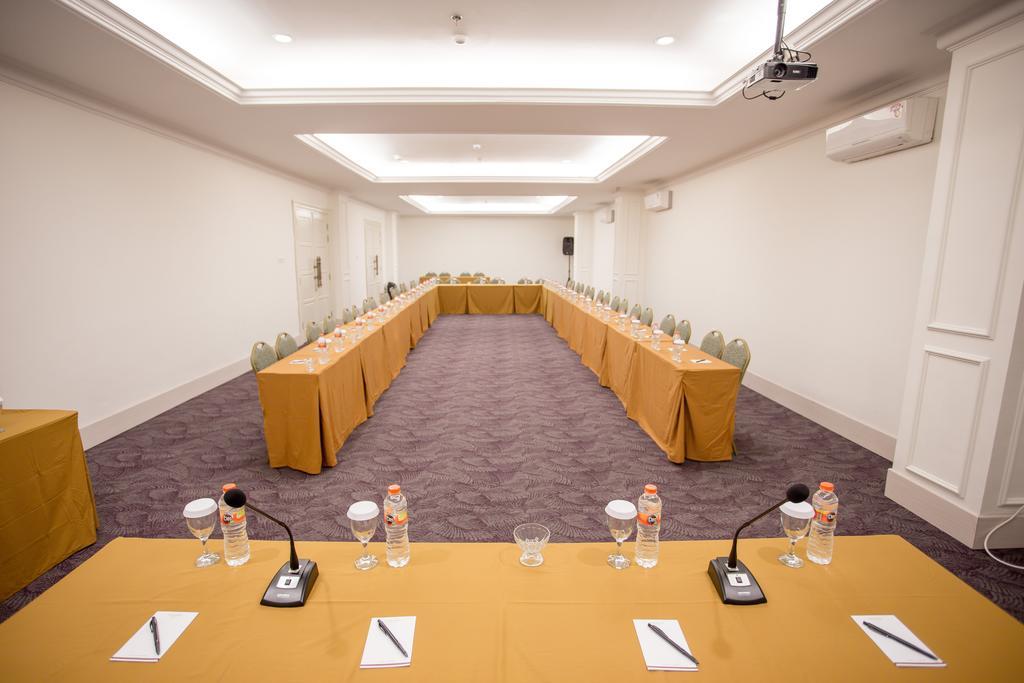 Same Hotel Malang Dış mekan fotoğraf